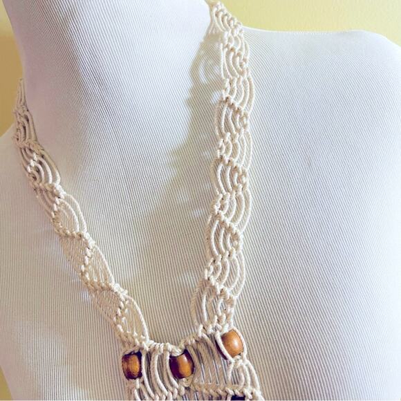 Vintage 70s Macrame Woven Wood Bead Necklace Boho Hippie Bohemian - Picture 4 of 9